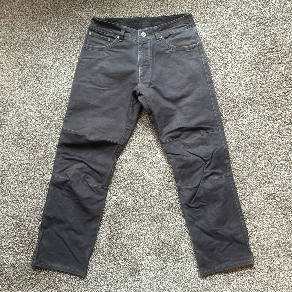 EUC Men's 31 X 30 Kuhl gray Rydr jean